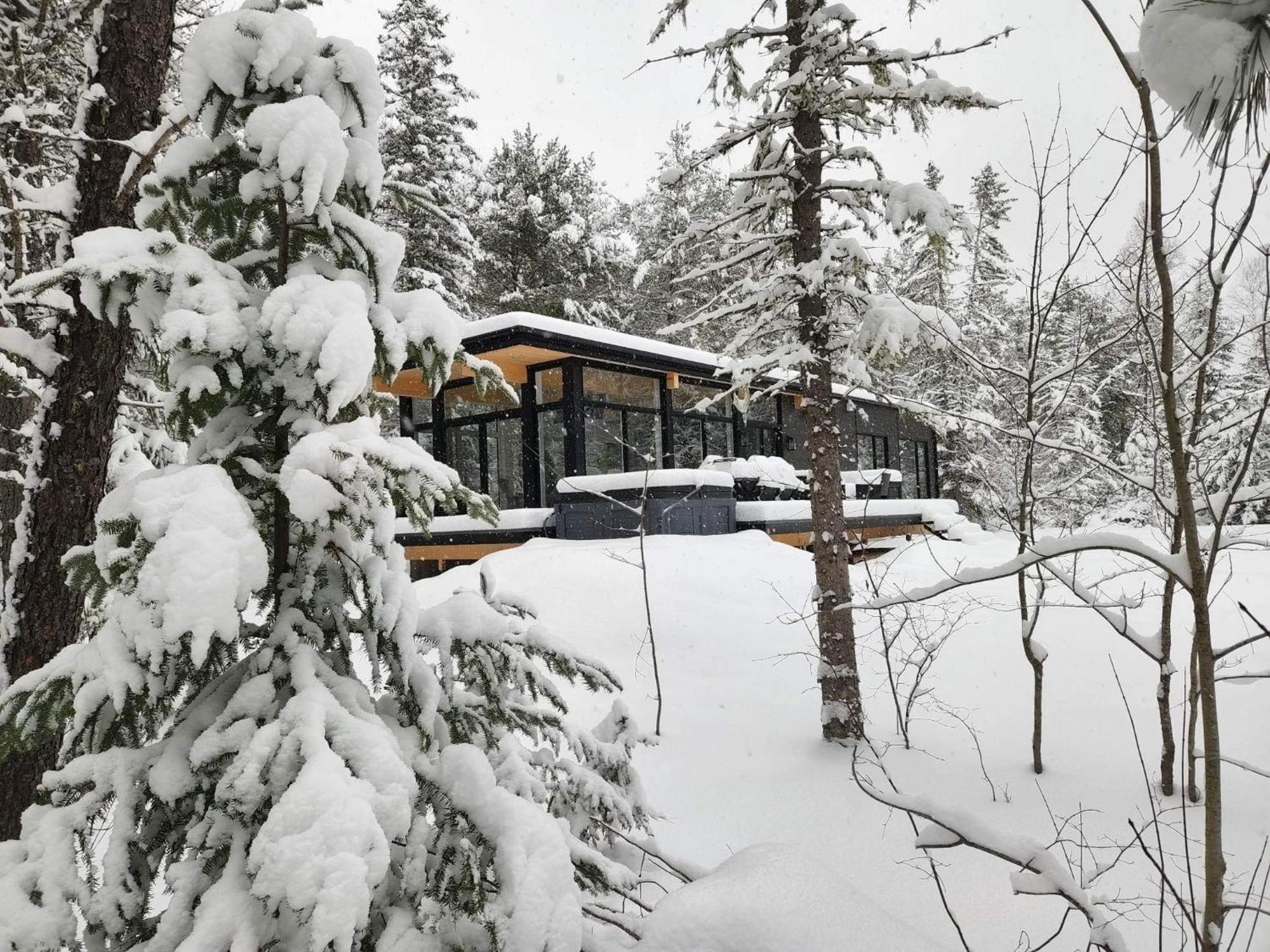 Les Chalets Double K # 1 Saint-Alexis-des-Monts Exterior foto